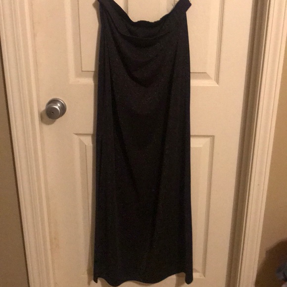 Two piece - Picture 3 of 3